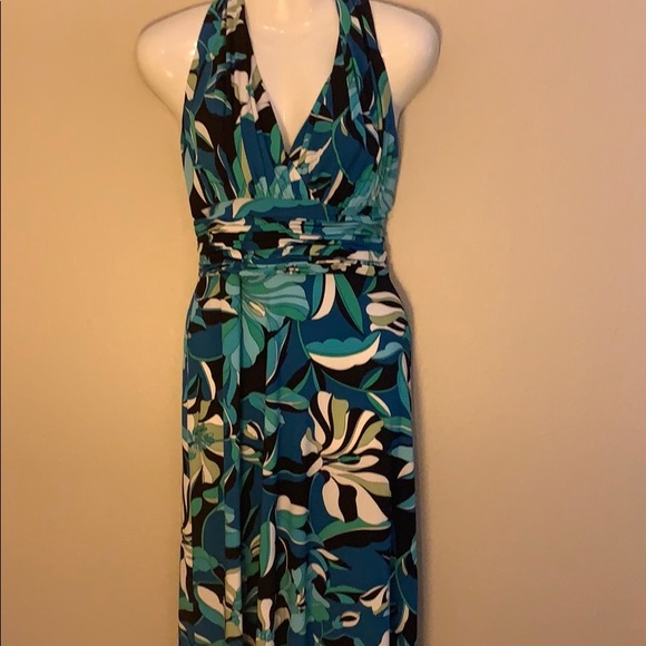 3 dresses! - Picture 10 of 14